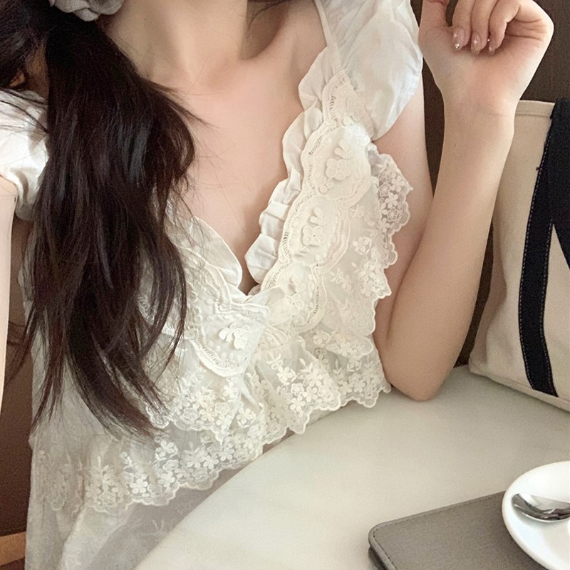 宫廷风V领吊带睡裙女夏季新款蕾丝边提花纹背心带胸垫睡衣家居服