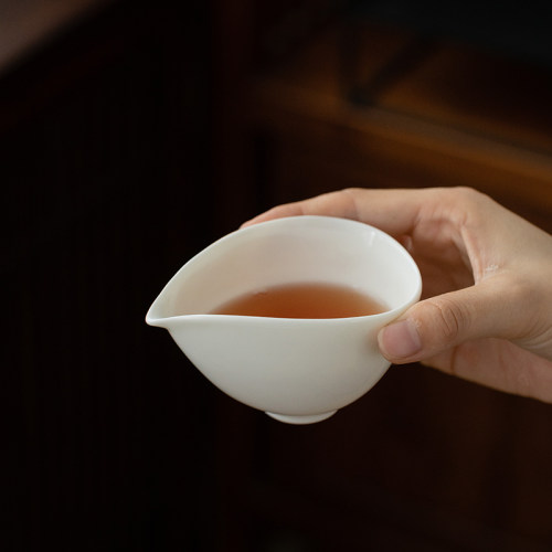 德化羊脂玉白瓷公道杯陶瓷大号茶海公平杯茶海茶具配件匀杯分茶器