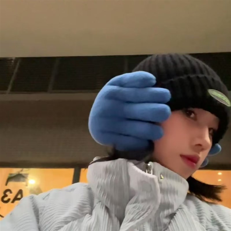 手形耳罩冬季男女通用保暖护耳单身人士搞怪手掌显脸小防风防寒
