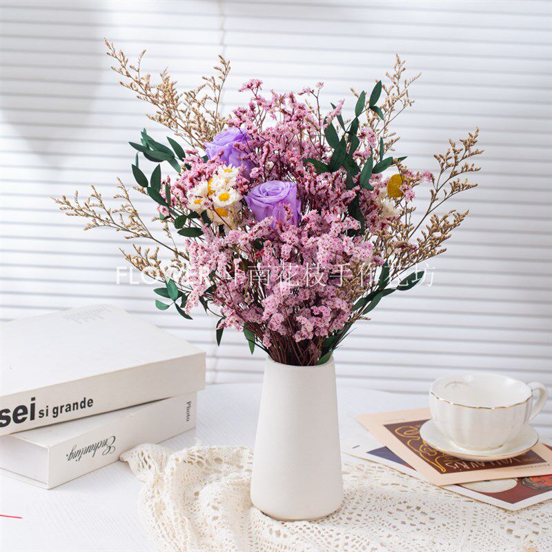 永生玫瑰花束家居装饰皂花仿真花真花绣球满天星水晶草干花桌面