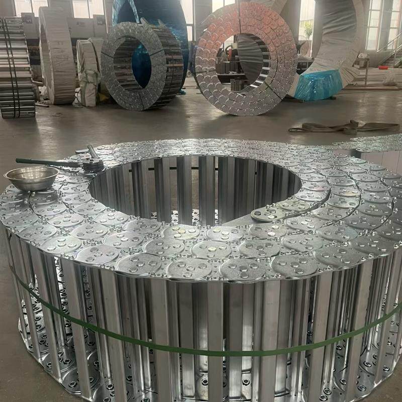 机床钢制拖链工程钢铝拖链桥式不锈钢全封闭钢铝清障车金属坦克链