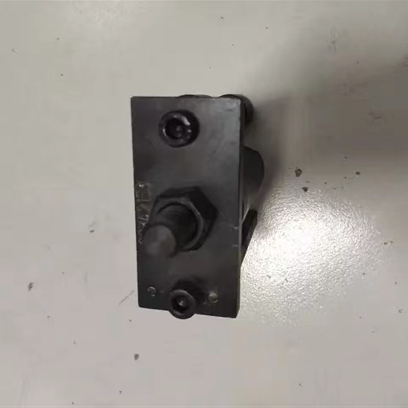 南京依维柯柴油F1C3.0链条机喷油器拆卸拉马专用工具喷油嘴工具