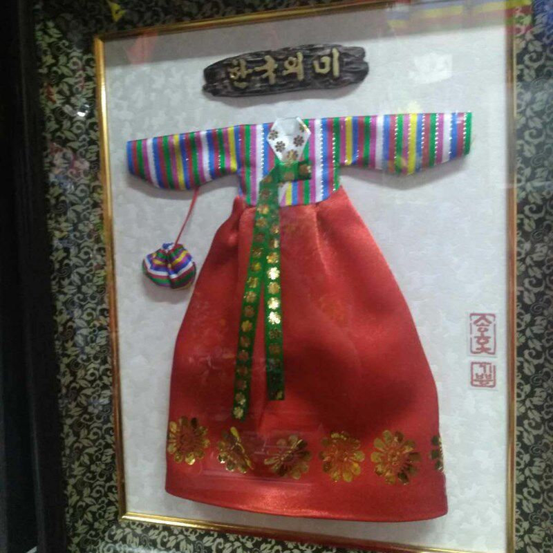 一个包邮韩服玻璃挂件相框挂件韩餐厅韩式韩服民俗墙面装饰