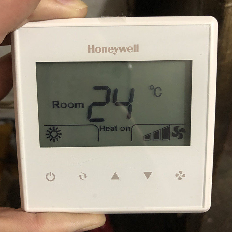 霍尼韦尔T6820A2001液晶温控器 触摸屏中央空调风机盘管控制面板