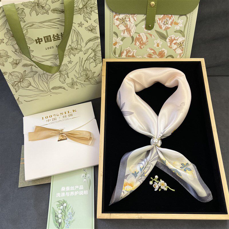 【栀子花】100%真丝桑蚕丝巾中式送妈妈母亲节礼物婆婆新年礼盒装