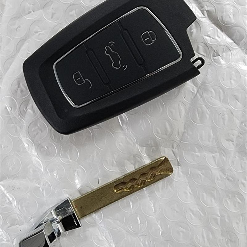 北汽EC220/EC3新能源智能钥匙 北京电动汽车46芯片壳 防盗遥控器