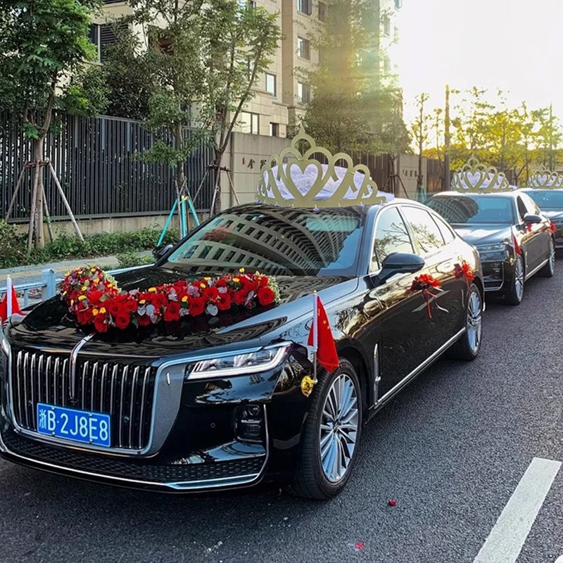 婚车装饰车头花简约车队拉花布置结婚副车仿真花高级花泥带吸盘