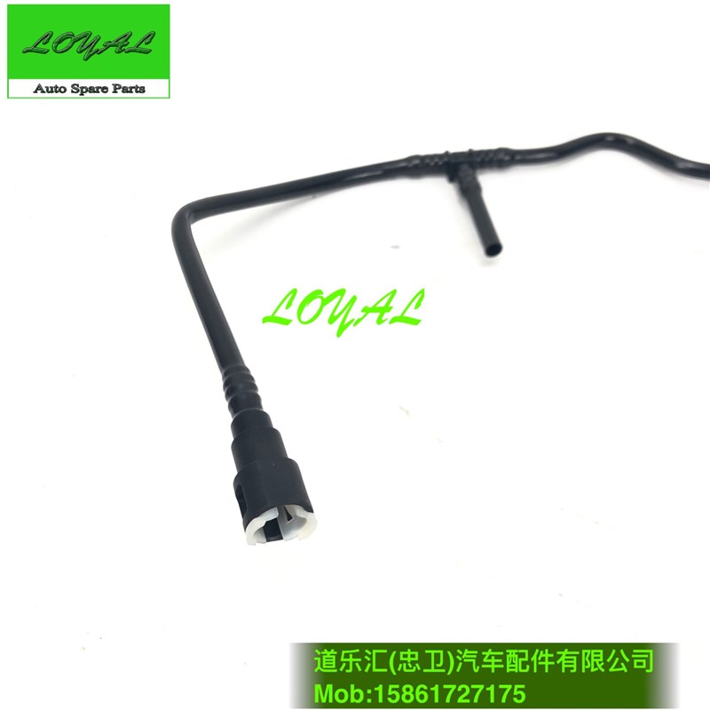 P380 P420 斯堪尼亚卡车发动机回水管 水管接头 1507014