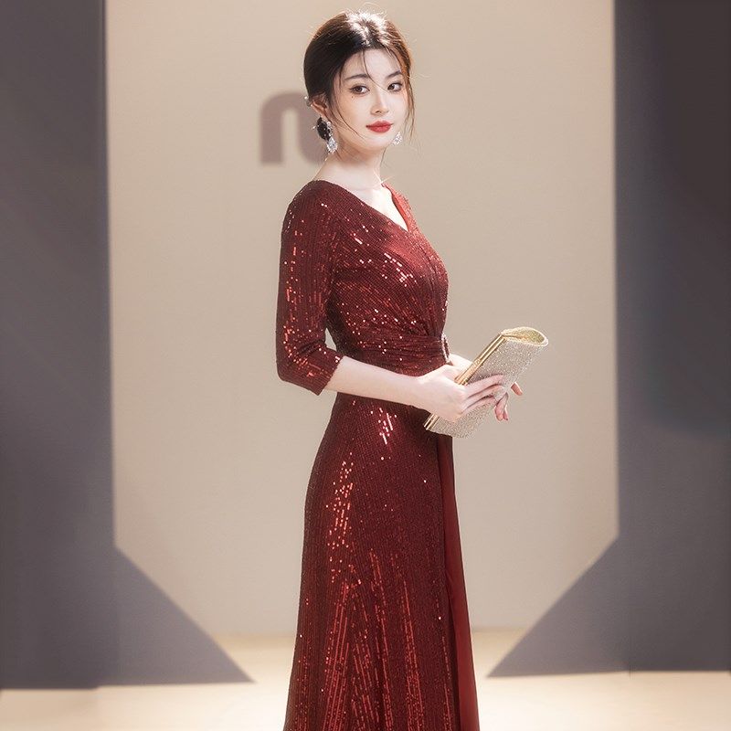 红色高端敬酒晚礼服装女高级感宴会轻奢大合唱团演出长裙钢琴演奏