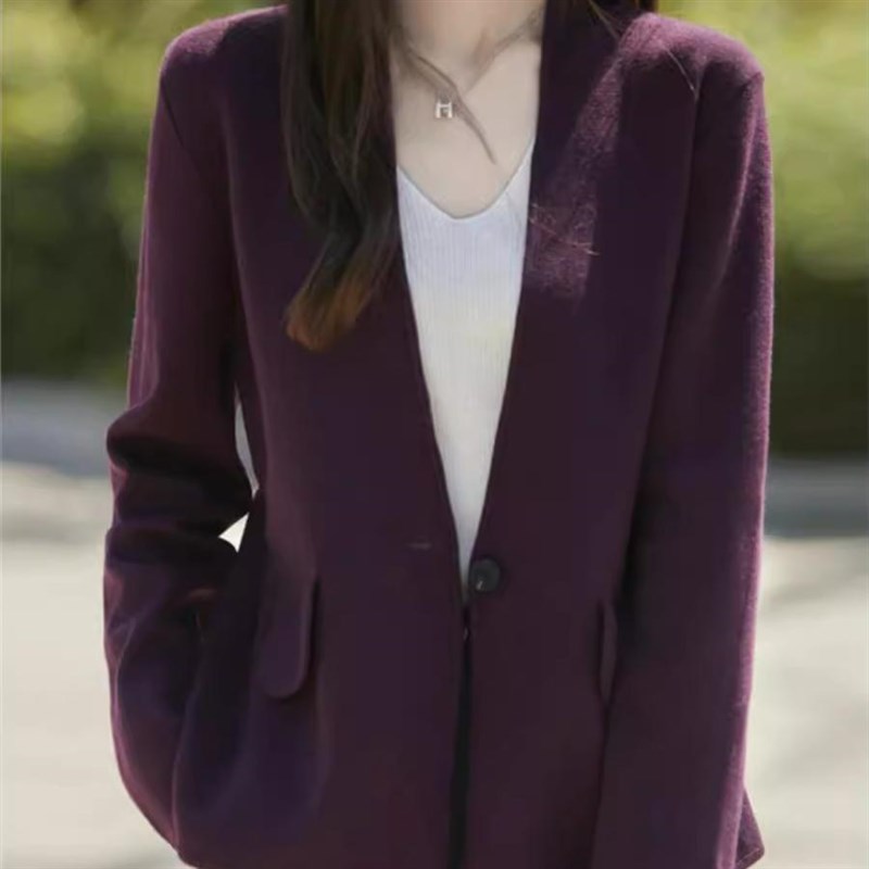 V领西装外套女秋款2024新款简约宽松大码女装针织开衫毛衣