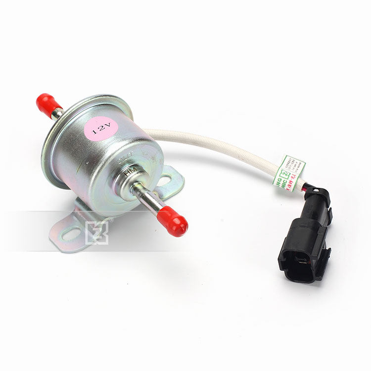 适用洋马电子燃油泵(黑插12V)PC30 40 35 4D84发动机外置输油泵