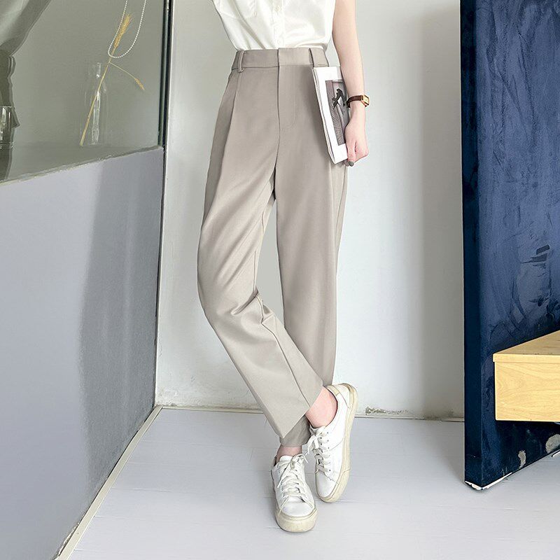 燕麦色裤子女直筒垂感休闲春秋款显瘦百搭高腰职业装西裤九分裤