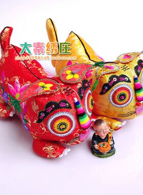 纯手工绣花布老虎抱枕婴儿童满月百天周岁庆生抓周礼物民间工艺品