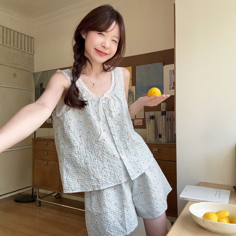 甜美格子蕾丝背心睡衣女款2025新款夏可爱花边吊带短裤家居服套装