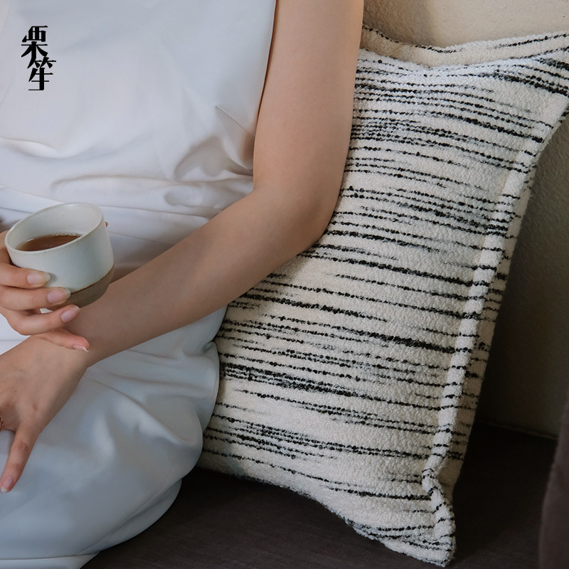 诧寂风黑白米色肌理感抱枕客厅沙发样板间靠枕简约棉麻风靠垫枕套