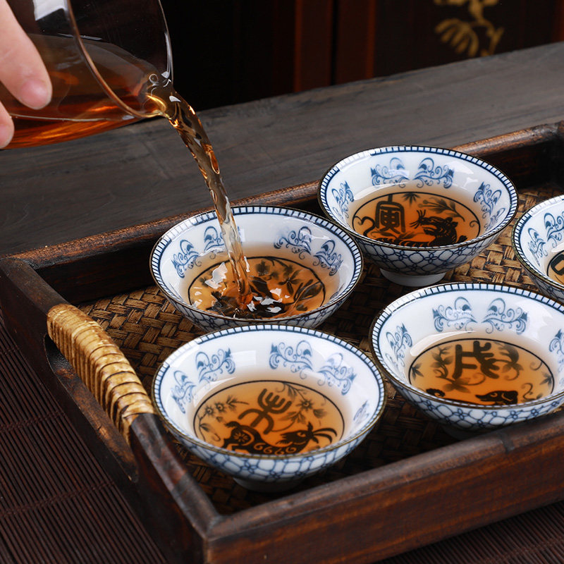 12只装青花瓷斗笠杯十二生肖品茗杯陶瓷功夫小茶杯子复古茶碗茶盏