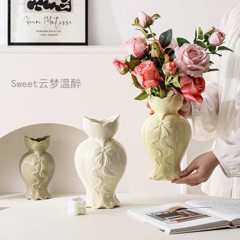 ins法式轻奢鱼尾蝴蝶结浮雕玫瑰花鲜花插花陶瓷花瓶复古装饰摆件