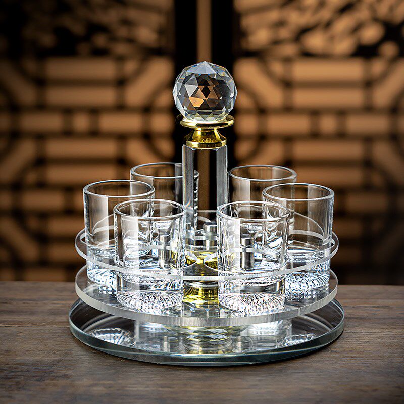 白酒杯分酒器高级感家用水晶玻璃一两杯套装喝烈酒烧酒杯品酒专用