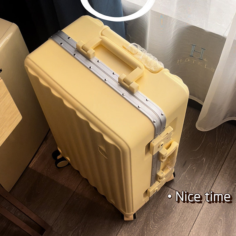 新款pc铝框拉杆箱24寸行李箱女学生密码旅行箱子高颜值登机箱20寸
