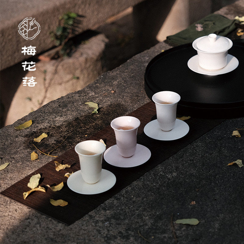 梅花落 闻花杯陶瓷白瓷闻香杯粉色黄色手工捏花主人单杯品茗茶杯