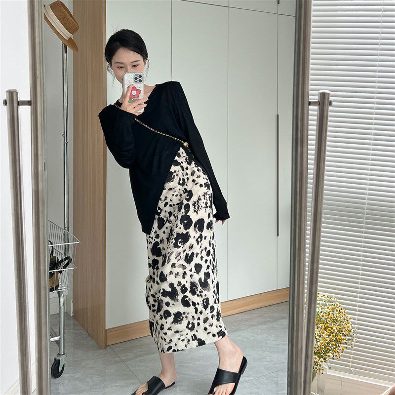 2024夏季设计感豹纹半身裙女宽松显瘦a字裙裙子套装中长款包臀裙