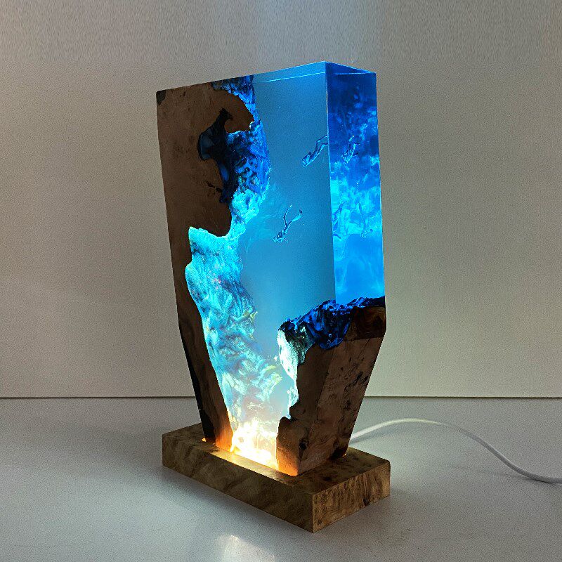 手工创意实木树脂灯海洋潜水员桌面摆件艺术小夜灯氛围灯礼物饰品