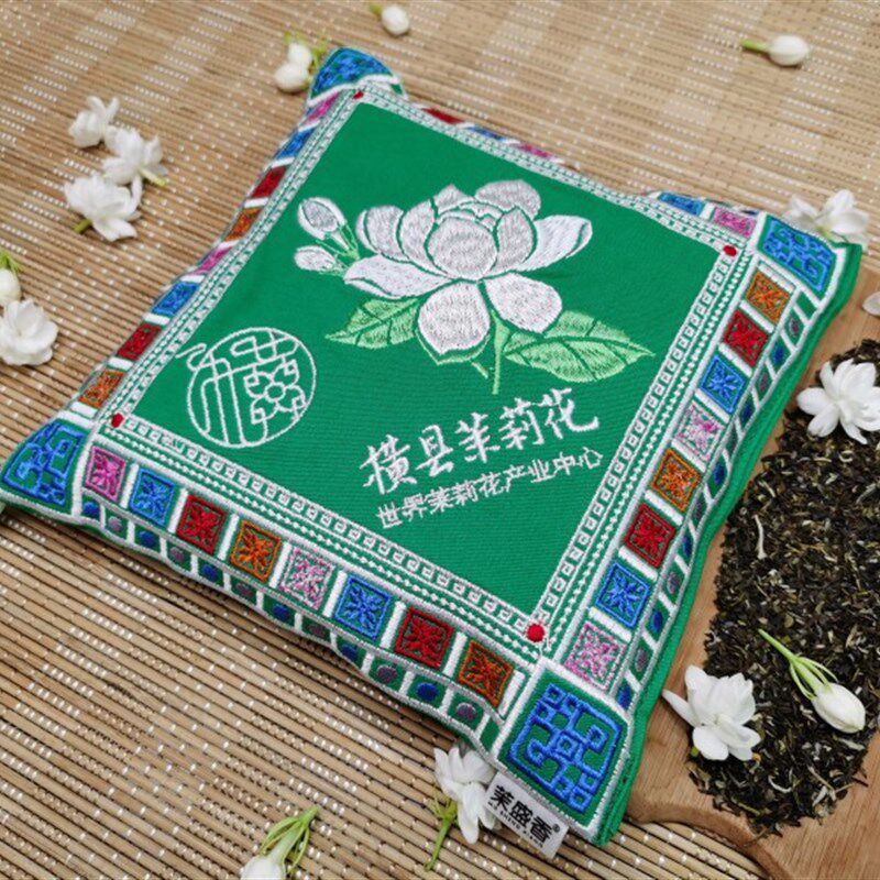 茉莉花车载香包车用香袋衣橱天然持久香气车内茶香除味香熏包汽车