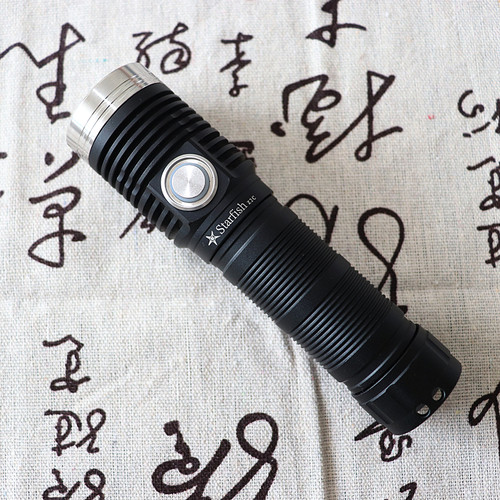 海星Z2C中头手电筒SST40WSFT40XHP50.3超亮泛光远射便携TypeC充电