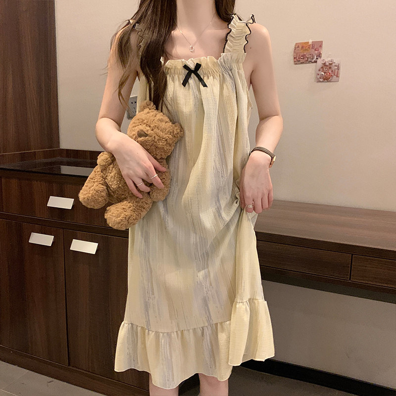 带胸垫睡裙夏季天女款网红风简约少女生吊带背心裙绵柔睡衣家居服