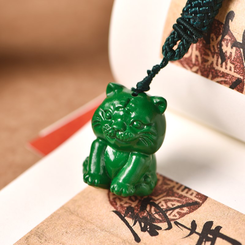 绿色木质小老虎吊坠摆件实木十二生肖木头虎吉祥物挂件装饰工艺品