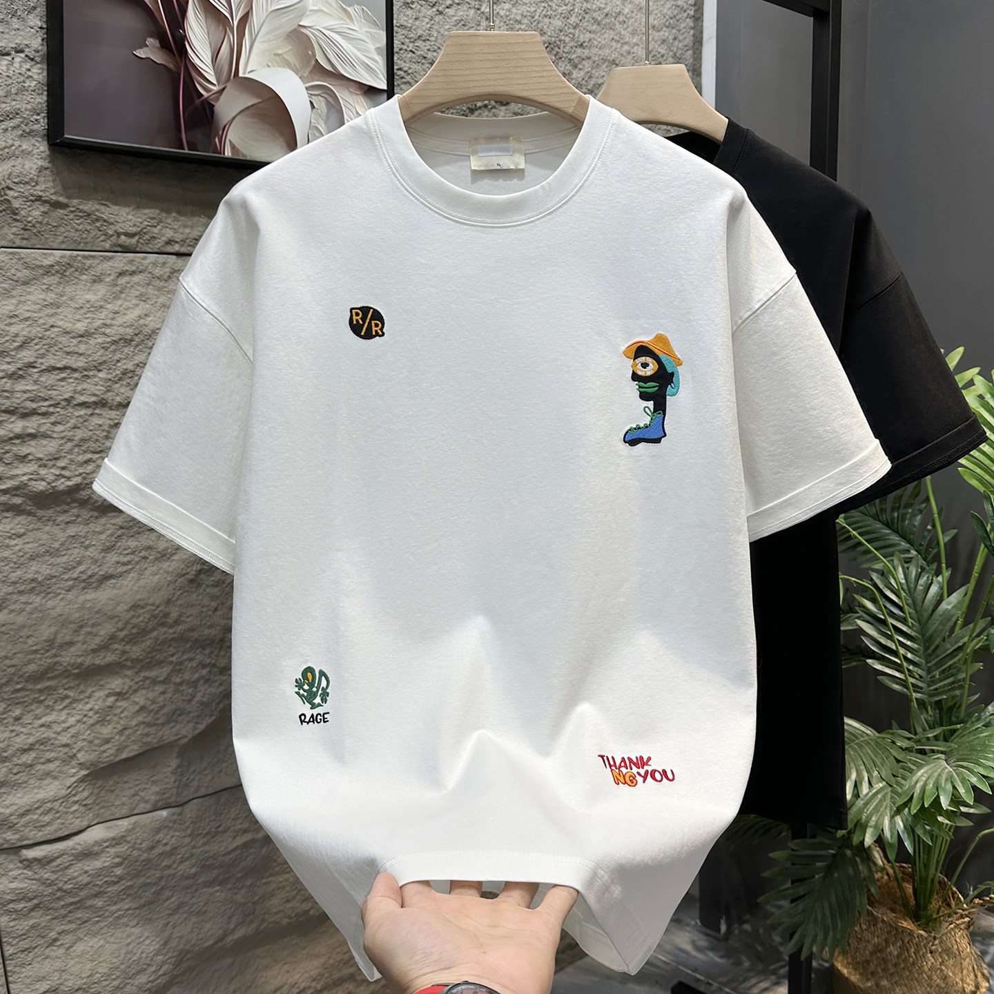 创意刺绣花男款白色t恤圆领短袖2026夏新款简约百搭高端宽松上衣