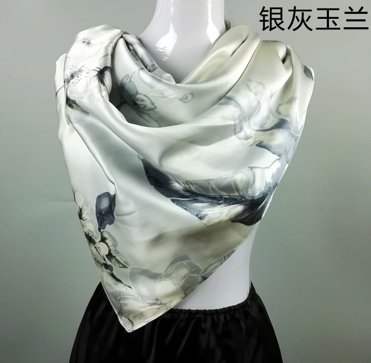 新品丝绸围巾女士素绉缎大方巾印花披肩古典青花瓷订做纯真丝丝巾