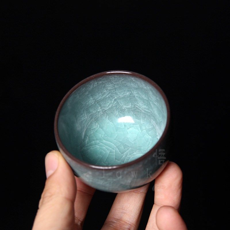 龙泉青瓷周小军铁胎冰裂杯个人专用功夫茶小茶杯全手工品茗杯单只