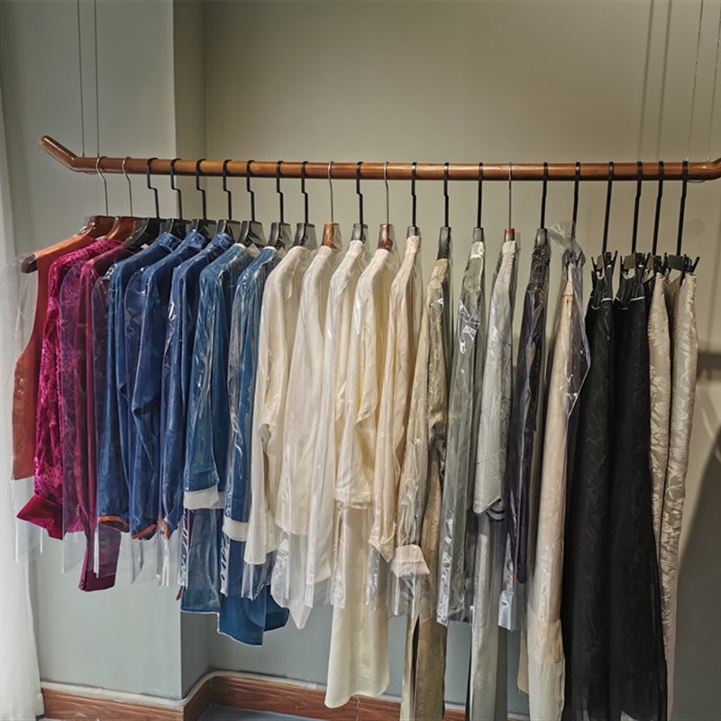 新中式白蜡实木服装架钢丝吊架服装店上墙男女童装吊顶展示婚纱架