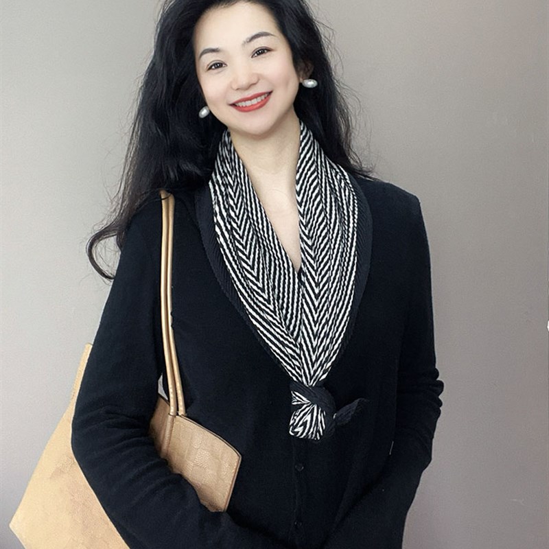 黑白条纹褶皱棉和亚麻围巾妇女春秋季薄90大方形围巾颈护装饰披肩