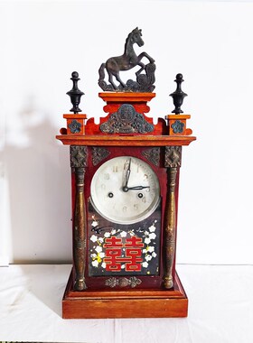 70年代怀旧老物件老式马头钟收音机闹钟马灯复古民俗装饰道具摆件