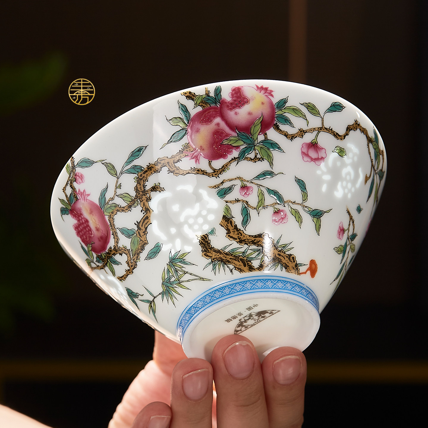 景德镇高温粉彩玲珑饭碗家用中式新款高颜值陶瓷碗盘碟套装高脚碗图片