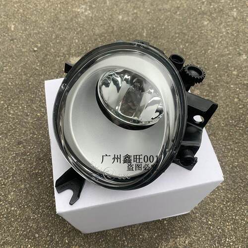 适用于大众途锐奥迪A1A3A4LB8A5A6LQ3Q5Q7防雾灯前保险杠雾灯总成