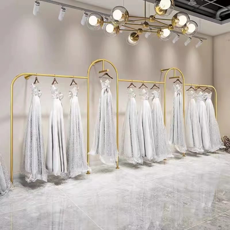 婚纱店展示架黑色铁艺秀禾礼服架子铁艺落地杆挂衣架上墙壁挂货架