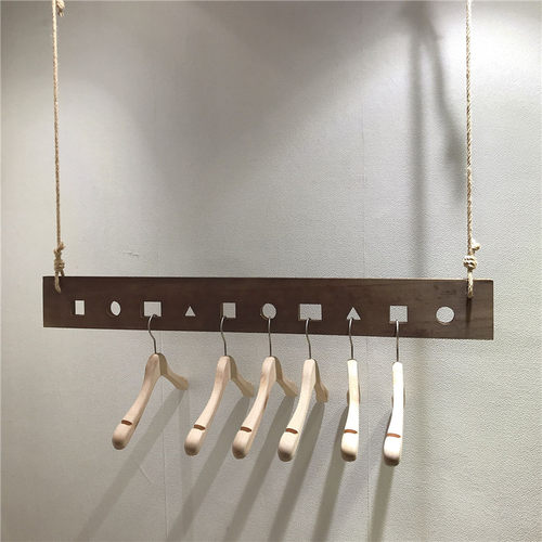 服装店吊挂衣服吊环吊顶悬挂实木衣架童装店上墙吊架麻绳展示架