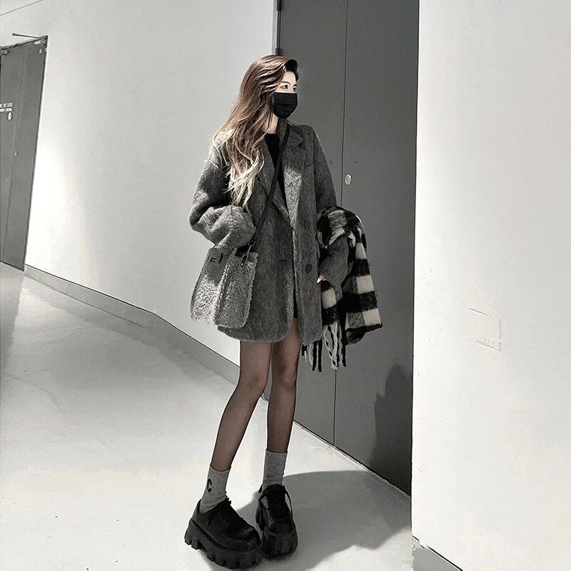 短款毛呢西装外套女春秋加厚宽松时尚高级感小个子灰色呢子大衣女