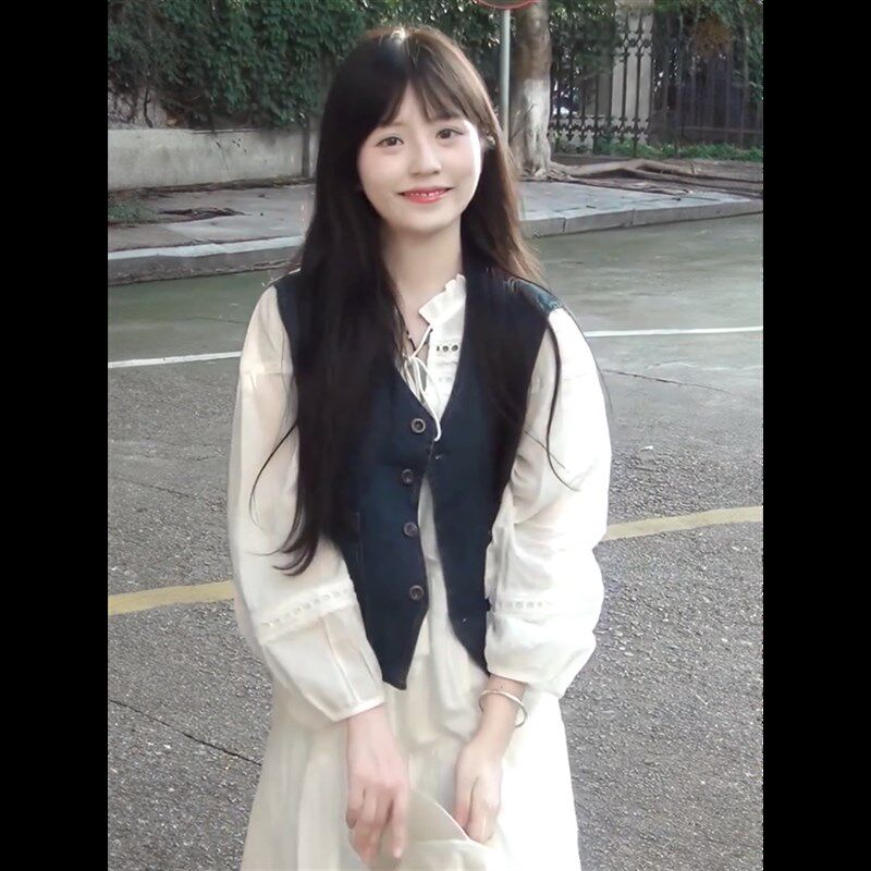 2024秋季新款甜美复古牛仔马甲背心+白色娃娃连衣裙学生女两件套