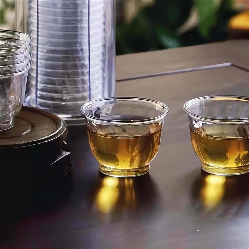 一次性功夫小茶杯高档航空硬塑料品茗杯耐高温喝茶杯子带收纳杯架