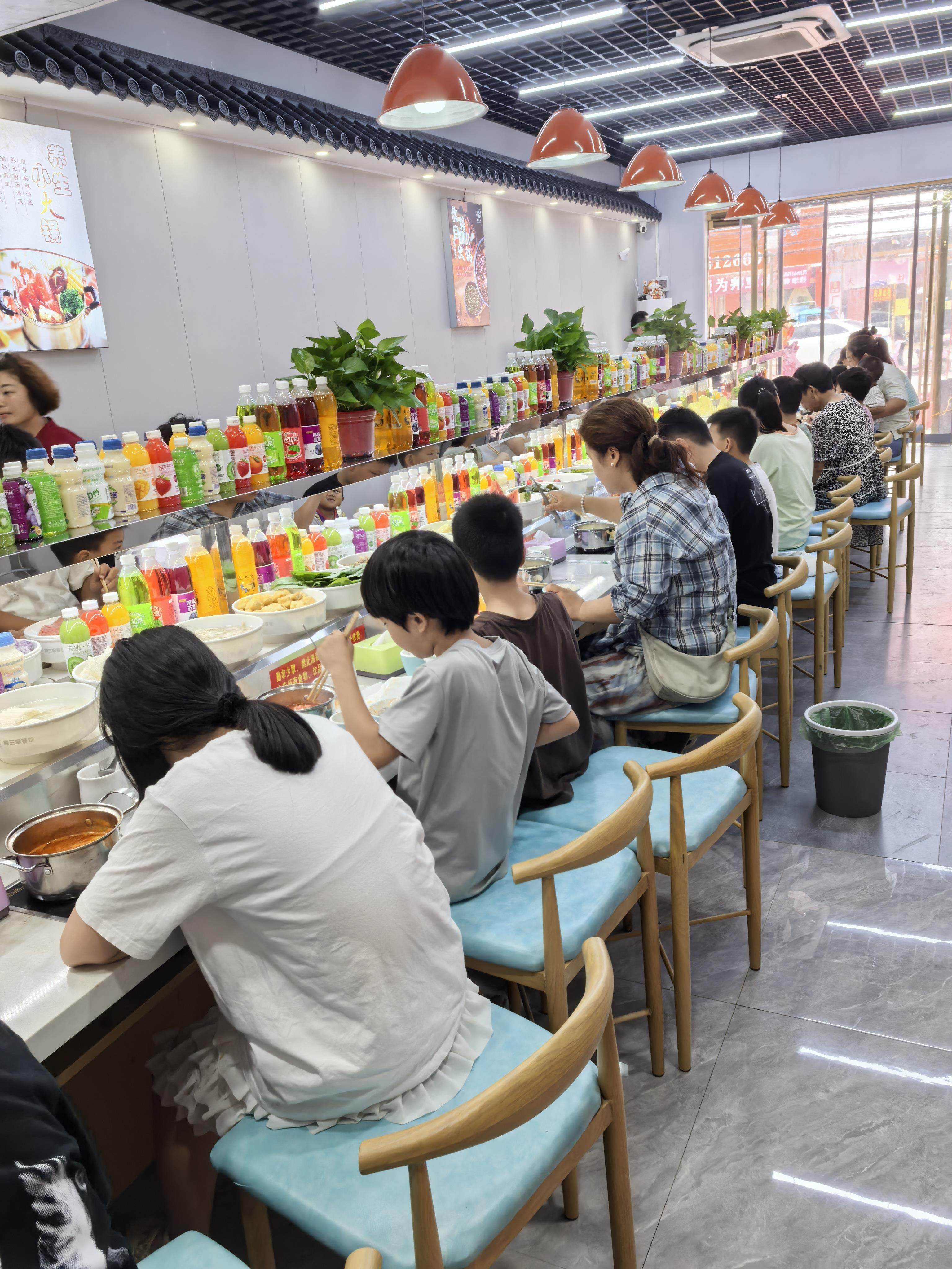 旋转小火锅设备全套自助餐台串串香回转转火锅桌子商用网红捞三锅