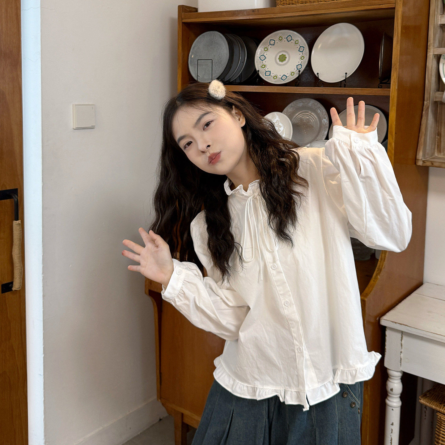 韩系学院风少女绣花针织