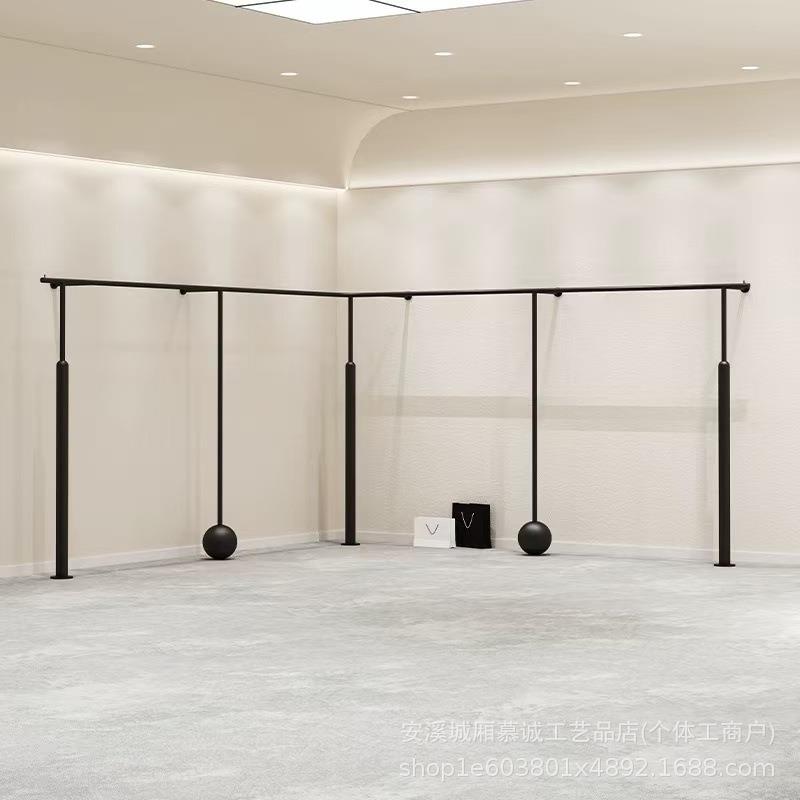 服装店新款展示架上墙陈列架铁艺烤漆黑色落地架男女装店货架专用