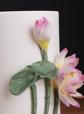陶瓷莲花笔筒中国风摆件办公室桌面收纳毕业教师节送礼老师礼物