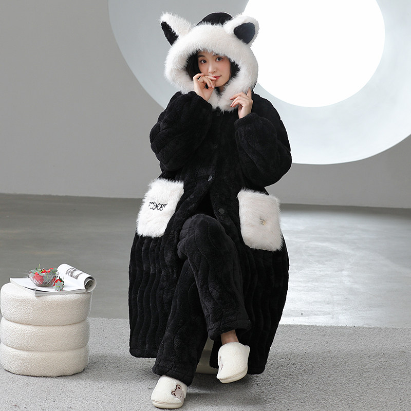 珊瑚绒睡袍冬款女加绒加厚睡衣2024新款三层夹棉袄浴袍家居服套装