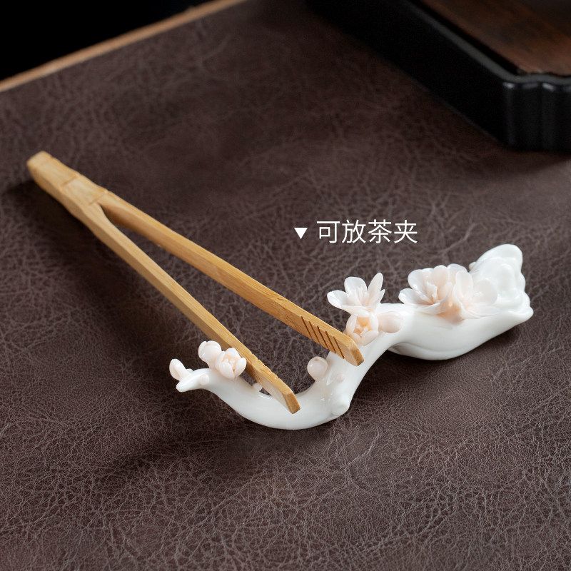 东方泥土陶瓷创意手作梅花花枝桌面小摆件搁笔架客厅茶桌装饰小物