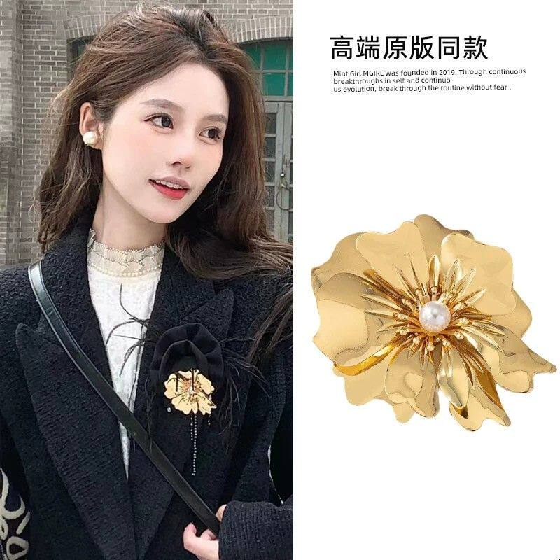 摩洛哥花园法式复古花朵珍珠胸针轻奢高级感小众设计时尚别针配饰